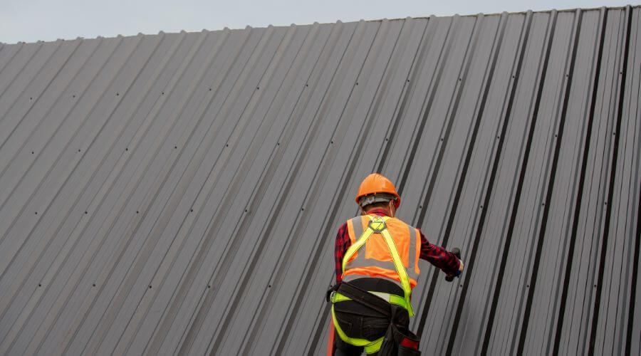 Professional metal roof installation services in Brentwood, CA